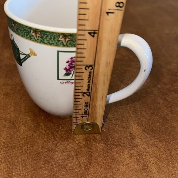 Royal Norfolk Garden Tools Motif Ceramic Mug - Picture 5 of 6